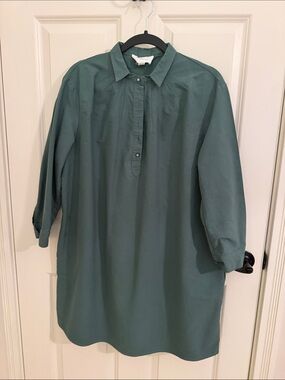 Tuckernuck Forest Green Button-Front Casual Shirt